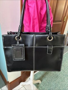 Wilsons Leather Tote Bag  shoulder bag  business case smooth & structured  black